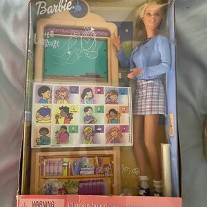 Barbie Sign Language Classroom Doll - never removed from box exclusive!
